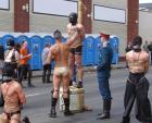 Прикрепленное изображение: Folsom_2003_bondage_demo.jpg